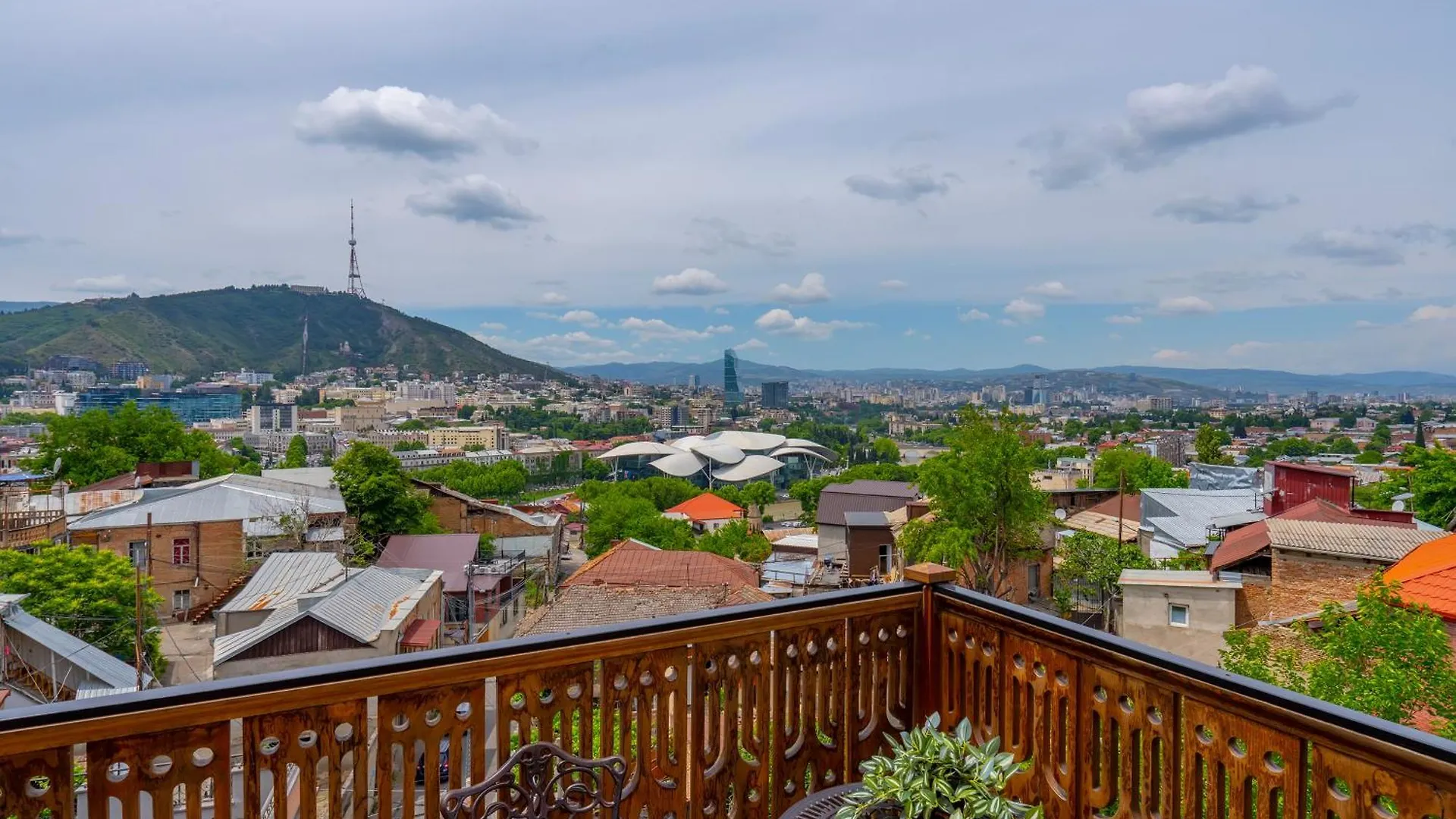 Iris Hotel Tbilisi