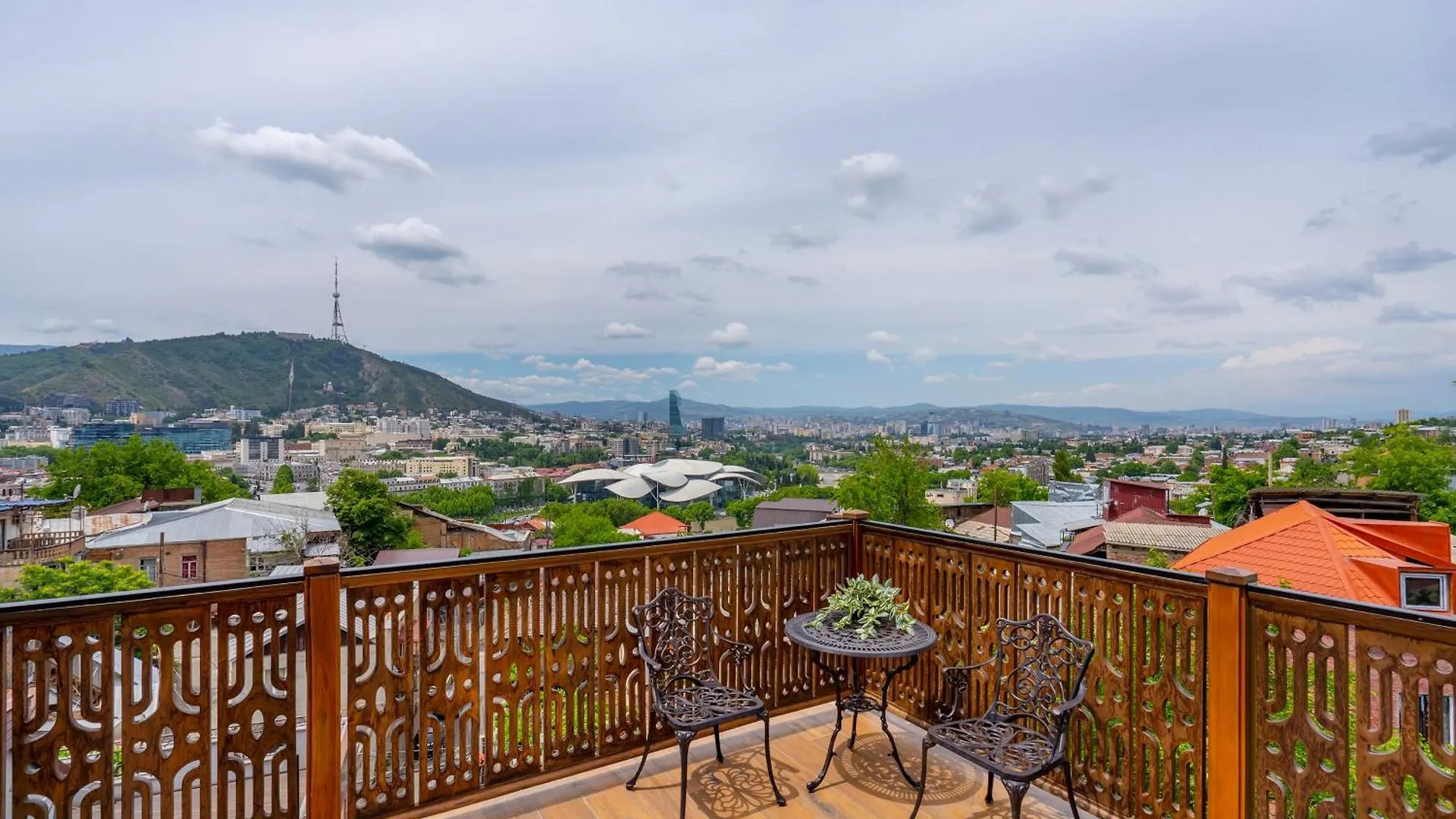 Iris Hotel Tbilisi 4*,