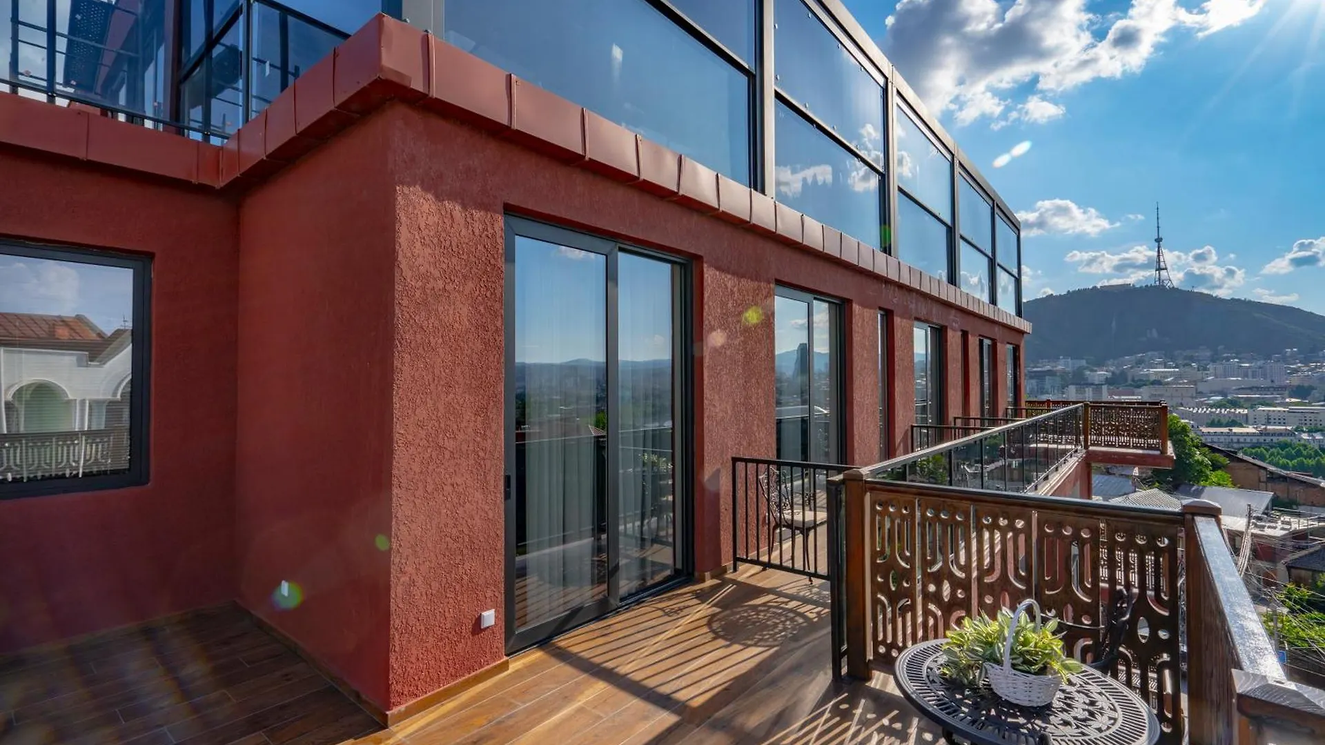 Iris Hotel Tbilisi