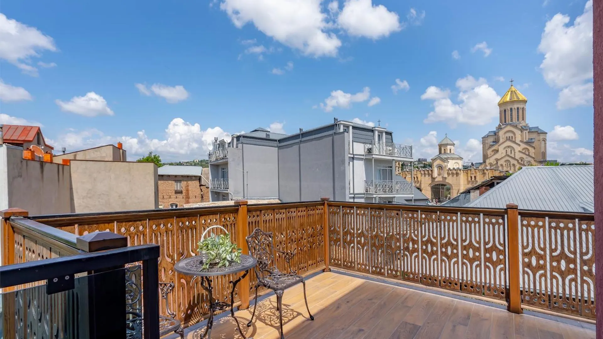 Iris Hotel Tbilisi
