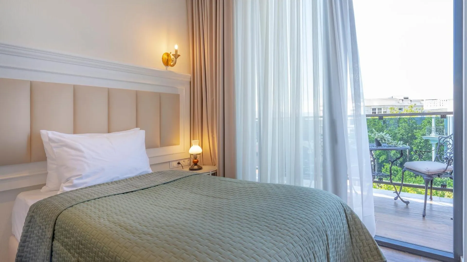 Iris Hotel Tbilisi