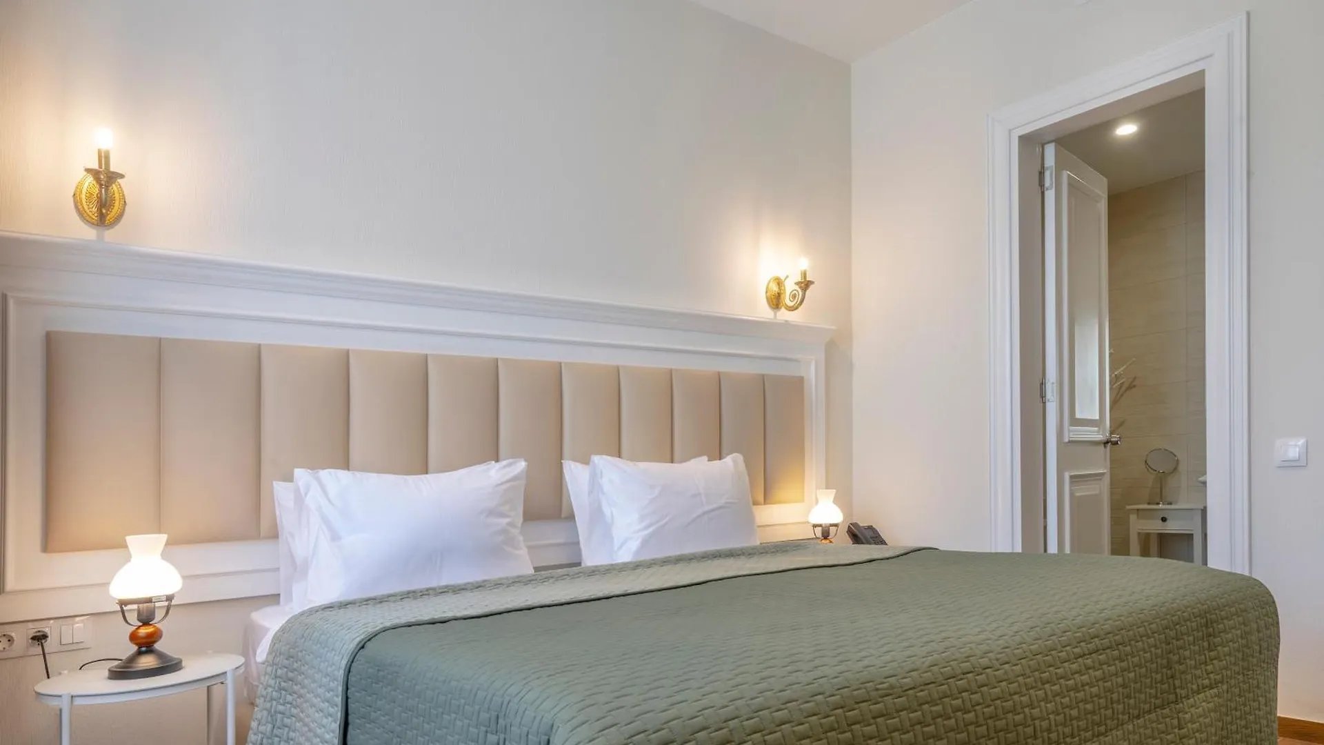 Iris Hotel Tbilisi